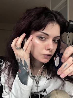 Тгк itsvisualnoise #makeuptransformation #MakeupRoutine #grwmroutine #grwmmakeup #grungemakeup 
