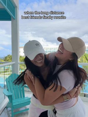 meet up destination: mexico 🇲🇽 finally reunited😌 @itsyessyortiz #longdistancefriendship #cancun #bestfriendsforlife #mexico 