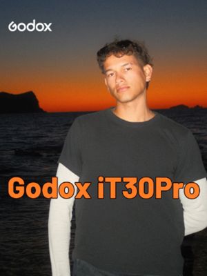 Fuji + Godox iT30Pro = G7x? 🔥 That direct flash aesthetic without the bulk. Perfect for everyday carry and quick portraits. 🤝 Inspired by @jviagens_ Seriously, how good is this combo? ✨ Gear: Godox iT30Pro Photographer: @jviagens_ #godox #GodoxiFlash #GodoxiT30Pro #portraitsphotography #behindthescenes #photography #photoshoot #cameragear #creator #trending