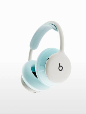 Personalize your Beats 360 with interchangeable cushions in 6 colors and 2 super soft materials, available everywhere now. Tap the link in bio to build your setup. Beats 360 sold with color-matched ear and headband cushions; additional cushion kits sold separately.