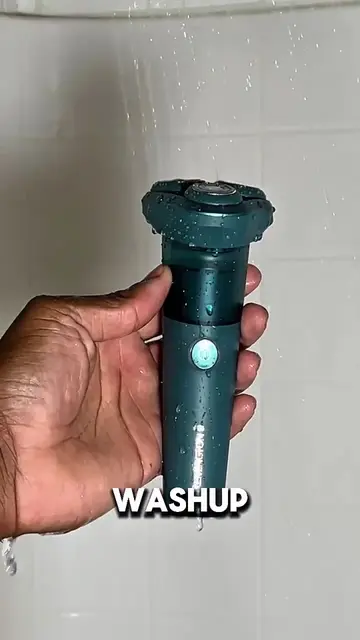 Get your shaving done while you’re in the shower with Remington WASHUP™. 🤝💦 With its RapidRinse™ Wash-Out System, it’s 100% waterproof for easy cleanup in seconds. Get ready to choose. Checkout the new Rotary Shavers collection at the link in our bio. #menshaving #shaveroutine