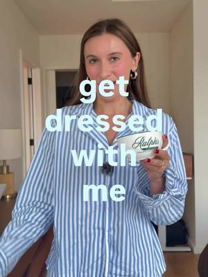 let’s get dressed for a rainy day in portland 🌧️🌧️ pjs: @ralphlauren  jeans: @reformation  top: @reformation  glasses: @crapeyewear  purse: @marcjacobs  #getdressedwithme #OOTD #portland #lifeinyour20s #falloutfit 