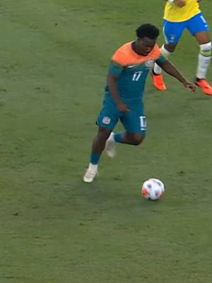Nestory Irankunda is looking 𝑳𝑰𝑽𝑬𝑳𝒀 against Brazil 😮‍💨 #Socceroos #QLDFootballSeries2026