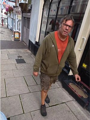 1 follow = 1 litter picked 😦 Day 396 - Litter picking challenge 🚯 Daventry Town Centre 📍