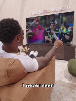 Watching the game on a 98 inch SQD Mini‑LED TV got me feeling like I'm on the sidelines 🤯 @TCL USA  #tclxnfl #TCLPartner #sqdminiled