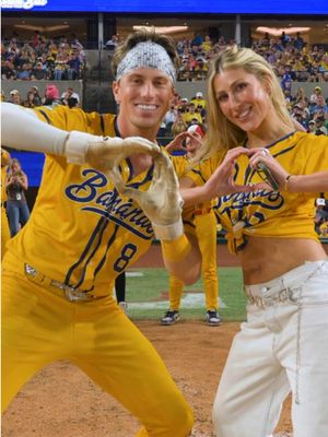 d0n’t lie… jacks0n & emma are y0ur fav0rite du0 😏 #savannahbananas #taylorswift #dancingwiththestars #dwts #ts @Taylor Swift 