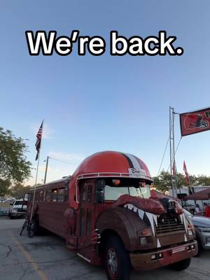 THE MUNI LOT IS PACKED TO THE BRIM FOR THE HOME OPENER 🐶🐶🐶 #cleveland #clevelandbrowns #nfl #football 
