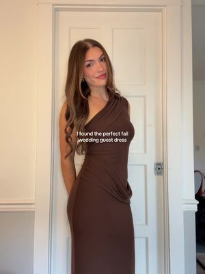 Fall weddings hit different 🤎🍂 this wedding guest dress is under $150 CAD!!! #fallwedding #weddingtok 