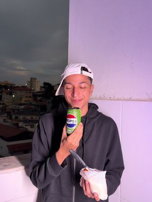 O sabor que deixa qualquer momento ainda melhor = PEPSI® 🥤​  #SeuRangoSuasRegras #TomaEssa