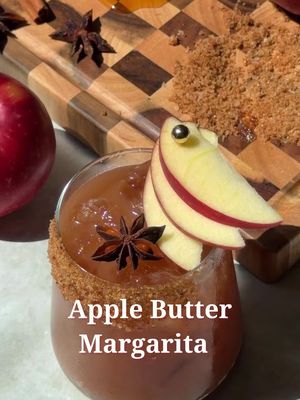 Save this now, thank me later. 🍎 Apple Butter Margarita 1 1/2 tbsp apple butter 3/4 oz fresh lime juice 1/2 oz maple syrup 1/2 oz orange liqueur 2 oz tequila reposado Dash of cinnamon Cinnamon and brown sugar, for the rim Rim a cocktail glass with agave and dip it into the cinnamon and brown sugar mix. Set aside. Add everything else to a shaker with ice, shake well, and strain into your glass. #fallcocktails #margarita #applebutter #falldrinks #cocktailrecipe 