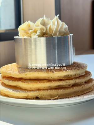 Your sign to stop pretending you’re not obsessed with pumpkin. 🎃 #stackedpancakehouse #pumkinpancakes #brunchideas 