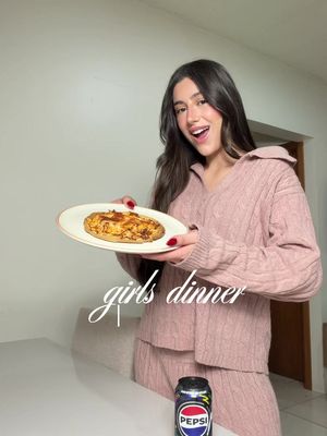 Girls dinner de 15 minutos 🌯🎀 receita gostosa, rápida e com PEPSI® Black bem gelada pra acompanhar ✨  ​ ​ Façam e depois contem se gostaram 🫶🏻​ ​ #SeuRangoSuasRegras #TomaEssa ​