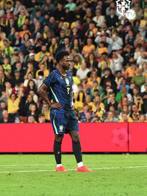É GOOOOOOL DO BRASIL! 🇧🇷🔥 VINI JR. MALVADEZA NA COBRANÇA!  Bateu no cantinho, rente à trave, sem chance para o goleiro! #BateNoPeito ISSO É BRASIL! 🇧🇷