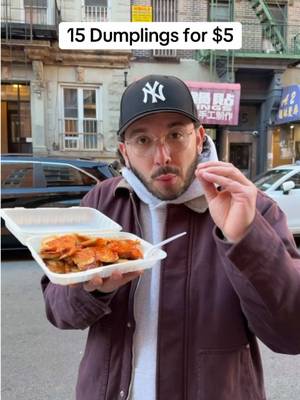 Best $5 To Spend In NYC 🔥 📍15 Dumplings for $5 #fyp #chinatown #dumplings #cheapeats #nycfood 