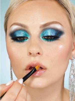 Britney Spears… that is all 💙  @Skyn ICELAND Hydro Cool Eye Gels @loréal paris usa oncealer | Eggshell @Lisa Eldridge Eye Pencil | Black Treacle, Elevated Glow Balm | Butterfly Light @Victoria Beckham Beauty Liner | Navy Noir @Hung Vanngo Beauty Palette | Brilliant Blue @rephr Shodo Eye Set, 38 Brush @ColourPop Cosmetics Precious Metals Palette @DanessaMyricksBeauty Lightwork VI The Freedom Palette @about-face Foundation | F2 Olive & F1 Warm @MERIT Beauty Bronze Balm | Quince @NARS Cosmetics Concealer | Nougatine @Kosas Concealer | 0.5N @Patrick Ta Beauty Blush Duo | Not Too Much @Huda Beauty Powder | Pound Cake, Faux Filler Gloss | Glassy, Concealer | Marshmallow 1.3 @Anastasia Beverly Hills Brow Wiz | Taupe @Hindash Heroline Eyeliner @kjh.brand Microscara | Black, Sculpture Stylo | Slip @HouseOfLashes Iconic Lite @rabanne Lip Color Matte | 310 Ghosted