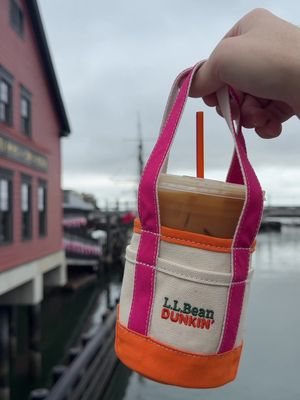 the most exciting collaboration of the decade has arrived and unfortunately prepare to be sick of me ☕️🥾 I went to the @llbean x @Dunkin' pop-up in Boston for National Coffee Day and somehow walked away with the tote bag, the tiny Dunkin drink tote AND the sweater cold cup sleeve I missed last week…all of which will end up in my will.  The pop-up in Boston’s Seaport was honestly so well organized. I got in line at 8:47, doors opened at 9, and I was checked out by 9:19 with my new family heirlooms secured. They were also handing out Dunkin fall drinks and donuts with the collab logo printed on them, and could even print the LL Bean x Dunkin logo directly onto your cold foam because apparently of course.  (Also editing this in a @Starbucks feels extremely traitorous. Please forgive me Dunkin)  #llbeanxdunkin #dunkin #llbean #boston #bostontiktok @seaportbos