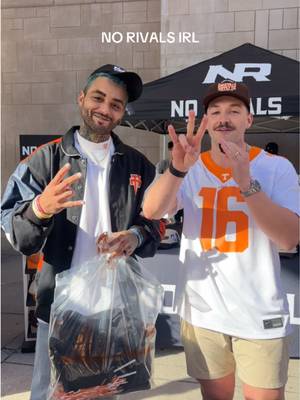 Incredible fit check with @Itsromebaby🐸👾 #OOTD #mensstyle #vintagefashion #govols 
