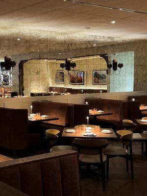 The newest restaurant to hit downtown #charlestonsc  📍Cheeky