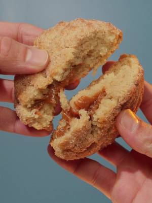 It’s back just in time for the season. 🍎 Our Apple Cider Doughnut is made with apple butter, filled with caramel apple, and finished with butter and cinnamon sugar. Available starting 9/25. Tag your fall cookie-run partner and come grab yours. #ChipCity #AppleCiderDoughnut #AppleSeason #FallFlavors #CookieLovers