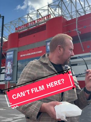 Tried to review a butty outside Old Trafford… then this happened 😂 #manchesterunited #oldtrafford #foodreviews 