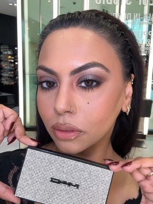 MAC Holiday just launched and Im completely obsessed with this entire eye palette 🤩 ✨Eye Wear MAC Eyeshadow Palette  ✨ Finishing touch brush kit  #MACCosmeticsCanada #maccreator #Maccosmetics #MACholiday @M·A·C Cosmetics @M·A·C Cosmetics Canada @M.A.C Cosmetics Store 