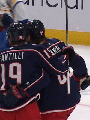 MATTHEW KNIES NETS HIS FIRST AS A BLUE JACKET!!!!