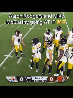 Aaron Rodgers: "WHAT THE F***? CALL IT" Mike McCarthy: "F***ing a**hole..."  Straight comedy  😭