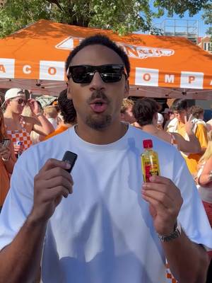 When school spirit and @fireballwhisky combine to spice up your college football Saturday #ad21+, #enjoyresponsibly #fireballpartner 