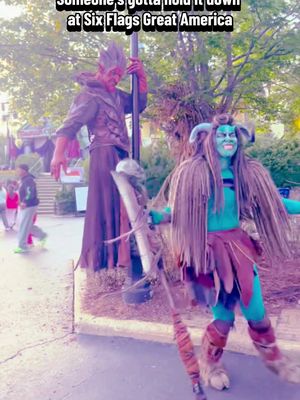 Baddies don’t do basic fall. They do #FrightFest.🎃 #SixFlagsGreatAmerica #Illinois #themepark #SixFlags
