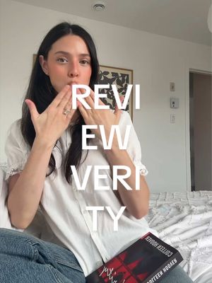 VERITY: absolument le film de la saison à aller voir en salle de cinéma, dès maintenant! parfait thriller, super casting (qu n'aide pas mon méga crush sur Dakota), et overall une expérience juste assez stressante pour te mettre dans le mood de l’halloween! @Immina Films 🙂‍↕️🍂📖 #Pub 