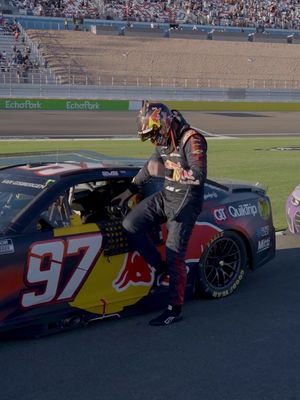 A hard-fought P9️⃣ in the desert for SVG. @Shane van Gisbergen @Red Bull USA 