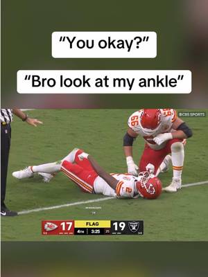 The moment Chiefs guard Mike Caliendo saw Tyquan Thornton’s ankle #nfl #football #sports #chiefs #injury