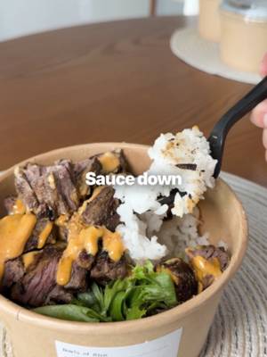 The world is divided into people who need their food neatly separated on a plate and those of us who just want warm rice, crispy chicken, and sauce all mixed in one cozy bowl. 🤤 Once you realize how much better every spoonful hits when all the flavors collide at once, going back to a regular plate is literally impossible. 🥢 📍 Location: 1021 N Pennsylvania St, Indianapolis, IN 46204 (Circle City Eats) Join the bowl club directly at bowlsofrice.com. 📦#bowlsofrice ##bowlsofriceindianapolis #pensylvania #indianapolisindiana #circlecityeats
