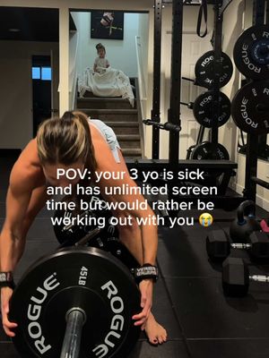 Don’t forget about what’s really important 💪🏻🤍 #fitmom #momswhorun #motherhood #strongmom #marathontraining 