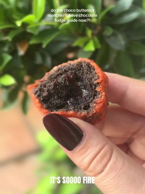 I need to know this wasn’t just an accident… because my life will never be the same again. #dunkindonuts #dunkinph #chocobutternutmunchkins #foodieph #fypp 