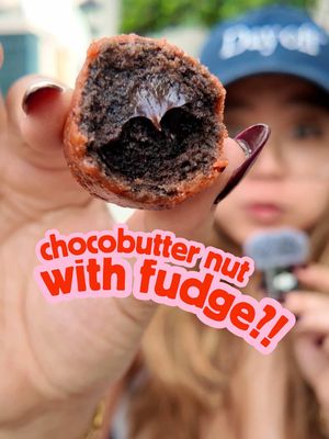 RUN don’t walk.. Choco Butternut Munchkins will never be the same anymore. 🥲🍫🍩 @dunkin_ph PLEASE KEEP IT THIS WAY!!!! #notanad