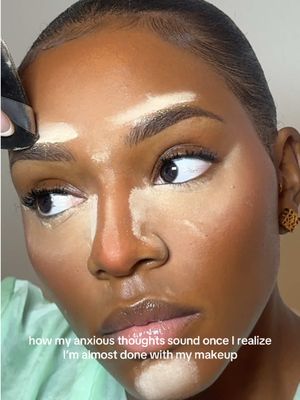 My favorite part 🤍  using the @Huda Beauty setting powder in the shade banana bread @Sephora  #makeup #settingpowder #blend #fyp #fypシ 