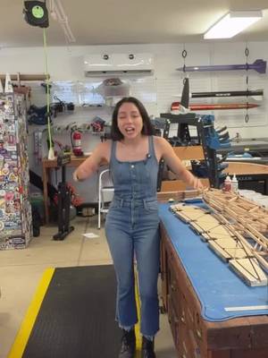 I had some incredibly overqualified help in the wing rib factory today! A pleasure as always to share a workbench with you Fun fact: Sitka spruce is almost exclusively used for airplanes, boats, and guitars! So the crossover isn’t as crazy as it sounds ✈️🎸