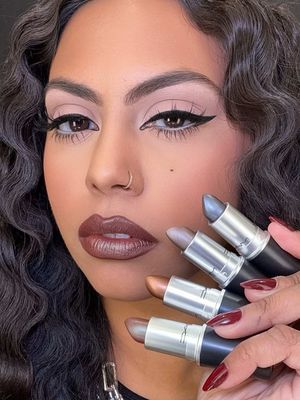 MAC Frosts are out and I had to recreate the @Erin Parsons lip combo! 🤩 ✨MAC Spanish Fly Frost lipstick  ✨MAC Chestnut lip pencil ✨MAC Root for me lip pencil  #MACCosmeticsCanada #maccreator #MACFrost #frostlipstick @M·A·C Cosmetics @M·A·C Cosmetics Canada @M.A.C Cosmetics Store 