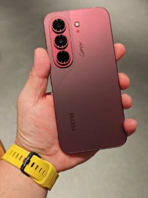 Samahan nyo ako live sa Tecno Official Store here sa Tiktok on Oct 9 5-8pm Pagusapan natin about the Tecno Camon Slim 5G! #gadgetsidekick #tecnocamonslim5g @tecnomobilephilippines