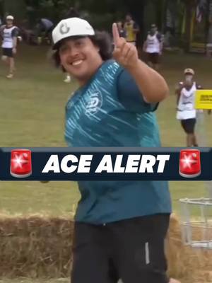 🚨 ACE ALERT 🚨  Emmanuel Torres drills the forehand ace on Hole 17! #SCTop10