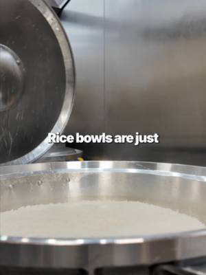 Turn your casual midday break into a full flavor reset with a warm, sauce-drenched rice bowl, the only acceptable lunch routine. 🔥 Unbox fresh rice packed with crunchy toppings and signature aioli to keep your afternoon fuel locked in. 📦 📍 Location: 2537 S Wabash Ave, Chicago, IL 60616 Mon–Sun · 10:00 AM – 11:00 PM Get your lunch fix directly today at bowlsofrice.com. 📦#bowlsofrice #bowlsofricechicago #wabash #chicagoillinois #rice #foundation