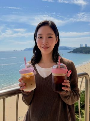 Why choose when you can have both? ☕️☕️😉 #Nespresso #BIFF #Busan #CoffeeTok #kimgoeun 