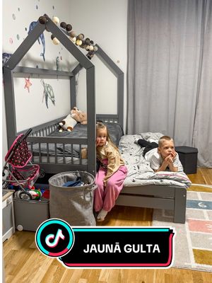 Kā Jums patīk šis variants? Apslēptā gulta.✨ Uzreiz šķiet tik daudz vietas istabā un bērniem forša gulēšana, jo sajūta ir kā gulētu blakus.🥹 @Mebeles1.lv mani pārsteidza un šis nav vienīgais tāds variants! #reklama
