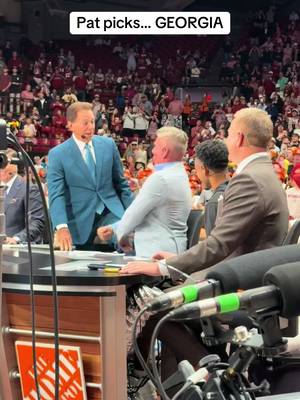 Pat McAfee’s Alabama-Georgia pick…. #collegegameday #georgia #rolltide #godawgs #CollegeFootball 