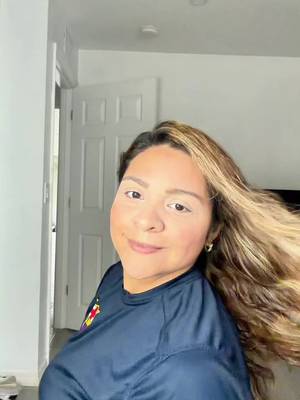 My hair feels so soft and looks so shiny after using Head & Shoulder Conditioner! A simple step in my haircare routine for smoother, healthy-looking hair and extra shine!✨ @influenster @head&shoulders  #complimentary #HeadAndShoulders #NourishAndShine #ugccreator #newproduct