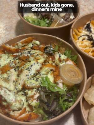 When the whole family has plans tonight, official kitchen duty is canceled so you can indulge in your favorite flavor-packed comfort bowl in total peace. 🍊 Picking up a fresh, hot meal on your own terms is the easiest solo dinner date you will ever plan for yourself today. 🔥 📍 Location: 5248 Democracy Dr, Plano, TX 75024 Mon–Fri · 10 AM – 11 PM Sat–Sun · 11 AM – 11 PM Skip the cooking and claim your dinner directly today at bowlsofrice.com. 📦#bowlsofrice #bowlsofriceplano #planotxfood #democracy #momnight