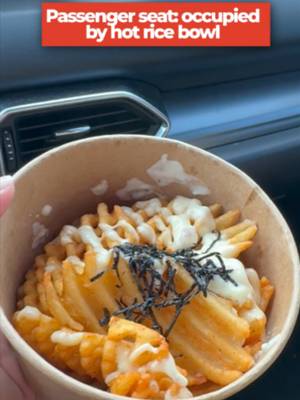 Securing a hot, flavor-packed rice bowl on the passenger seat turns any routine drive or long road trip into a proper 5-star car dining experience. 🚗 Skipping dry gas station snacks in favor of a hearty, high-energy meal keeps you fully satisfied without making a total mess of your interior. ✨ 📍 Location: 2022 Wilcrest Dr, Houston, TX 77042 (Inside Memorial Food Co) Mon–Fri · 10 AM – 11 PM Sat–Sun · 11 AM – 11 PM Grab your ultimate road trip companion directly at bowlsofrice.com. 📦#bowlsofrice #bowlsofricehouston #wilcrestdr #houstonfoodie #carfood #eatingincar