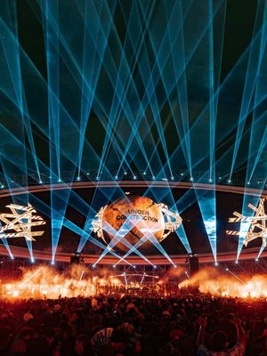 NEXT LEVEL GOOSEBUMPS LAST NIGHT !!! NEVER SEEN ANYTHING LIKE IT ❤️❤️❤️ 90,000 GOING HAM. WE DID THAT !!! @chrislake ❤️