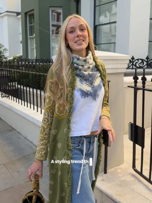 A styling trend directly from the runway  #styleinspo #fyp #outfitinspo #fashiontrend #autumnoutfit 